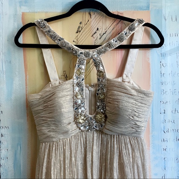 Jovani Gown / Prom / Bridesmaid Dress - Picture 2 of 8